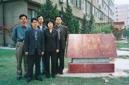 技術(shù)人員與西安交大壓縮機專(zhuān)業(yè)教授